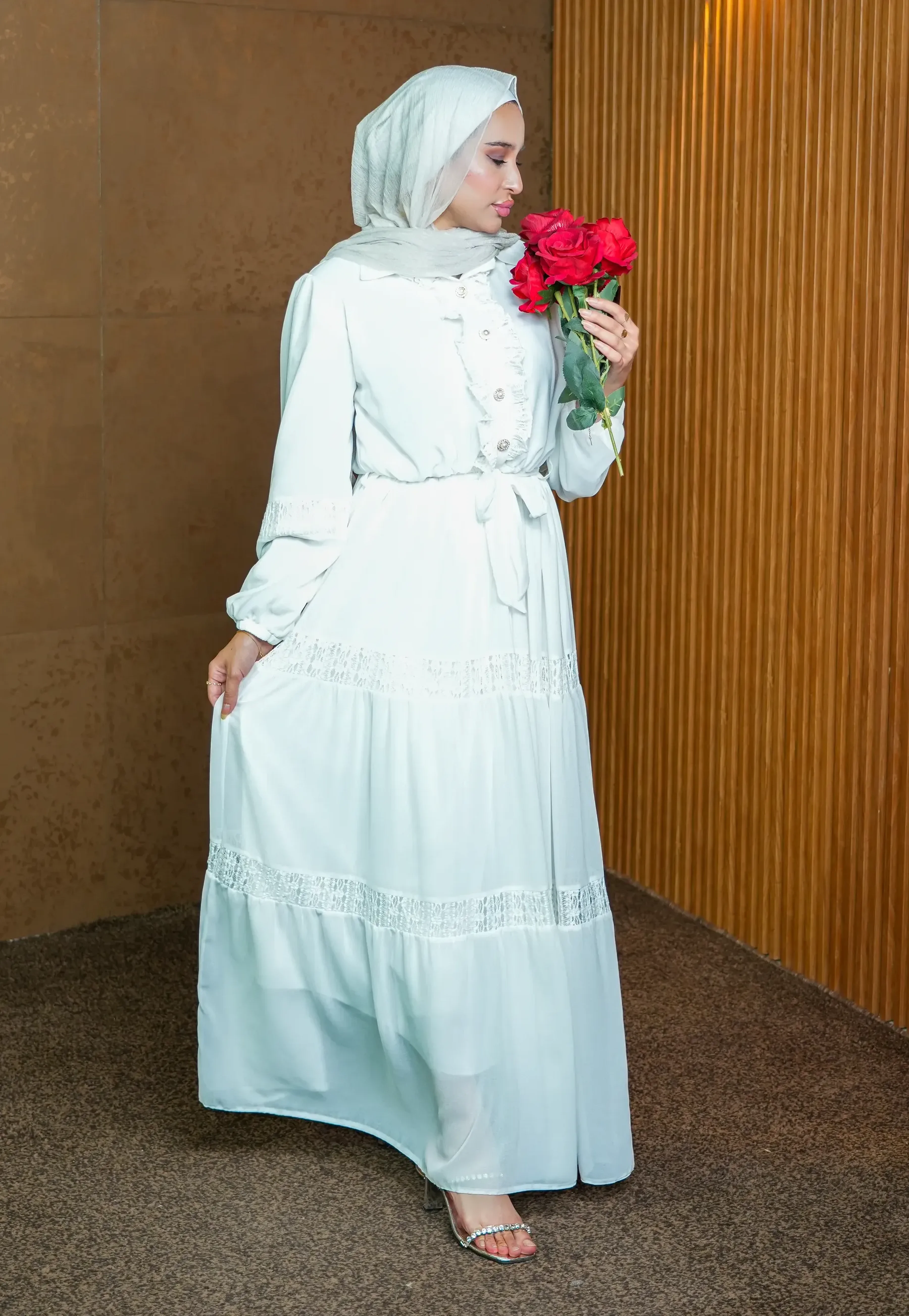 Abu 3mar in White - view 3