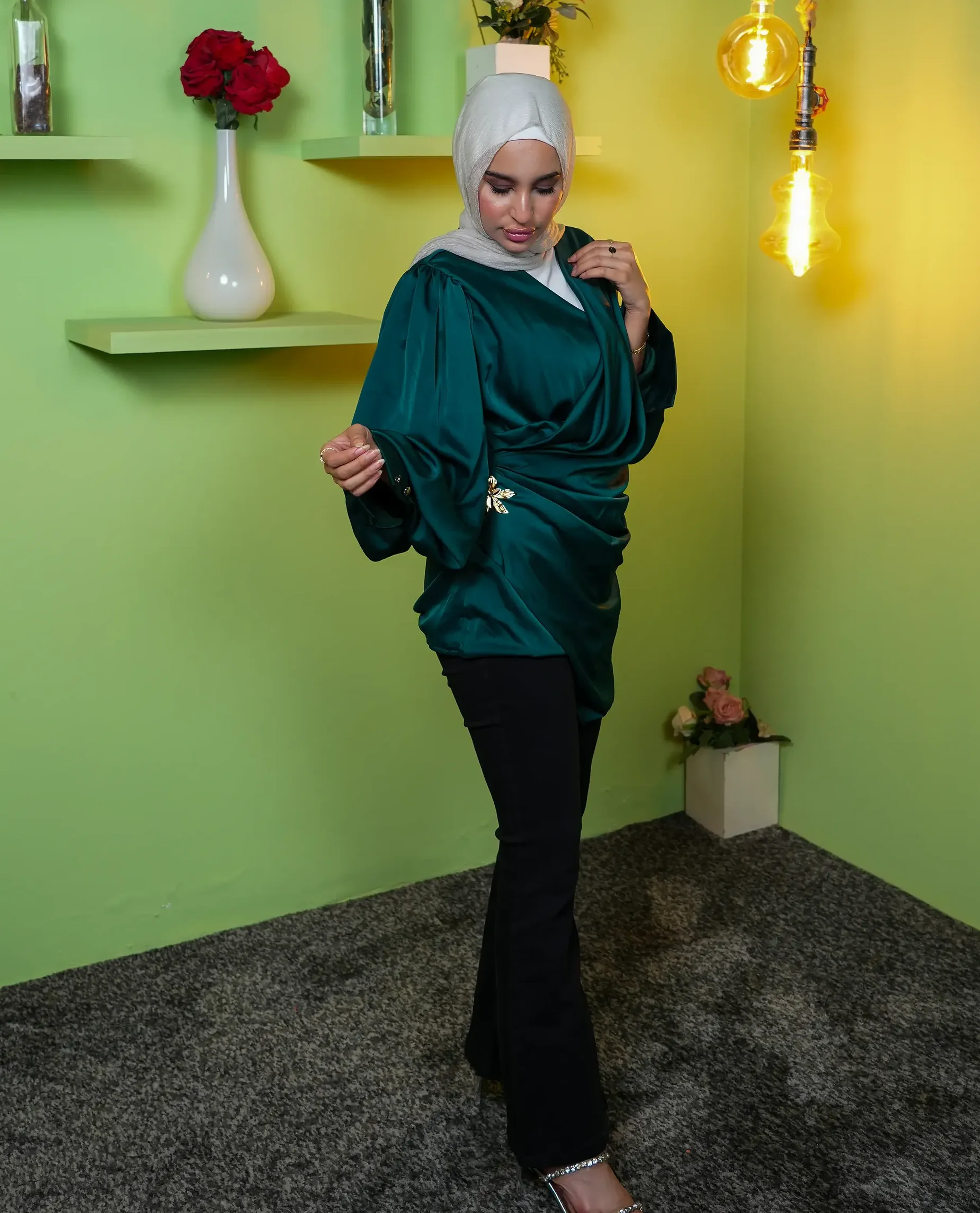 Top 4424 in Emerald Green - view 3