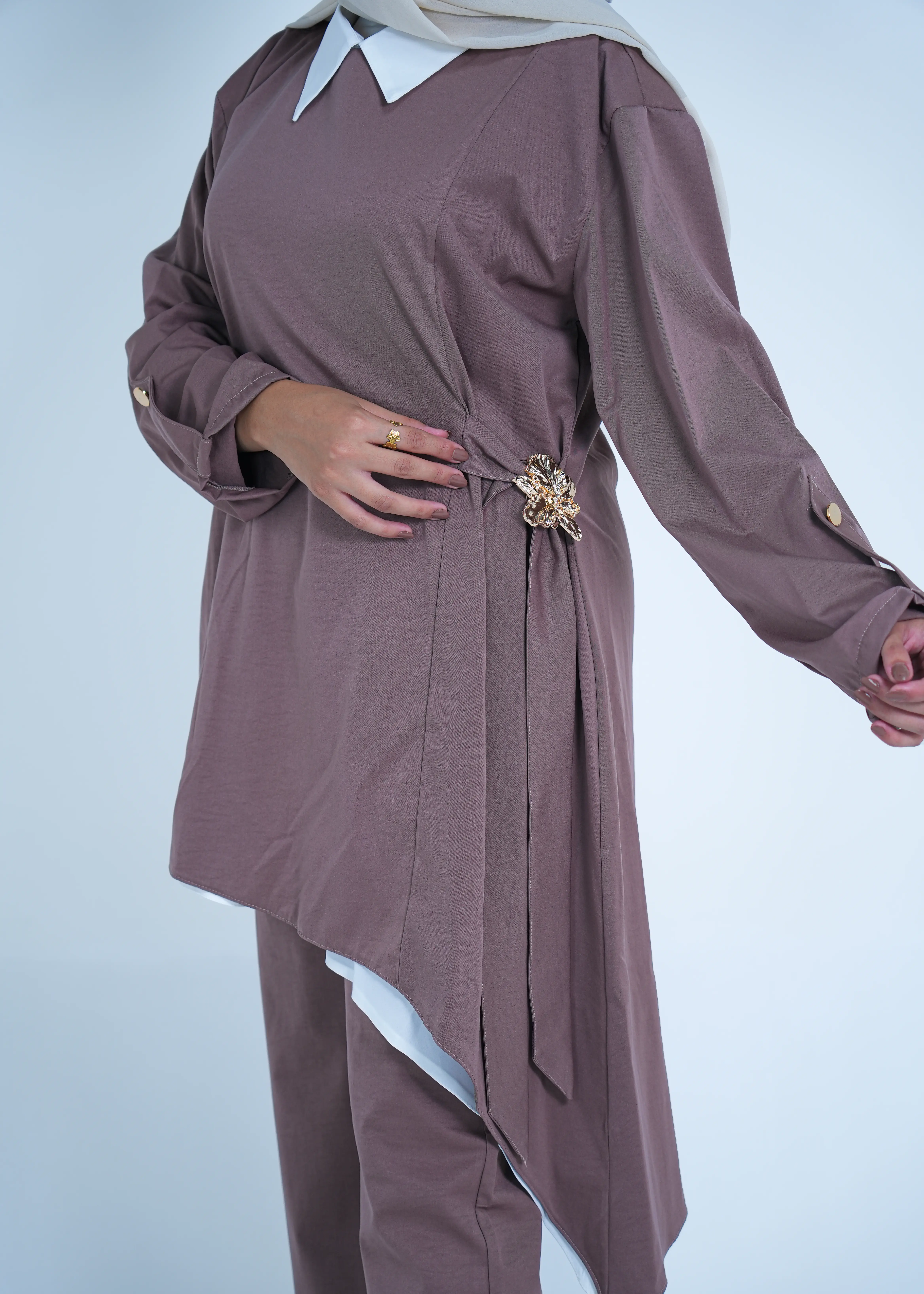 Set 4 in Brown - view 3